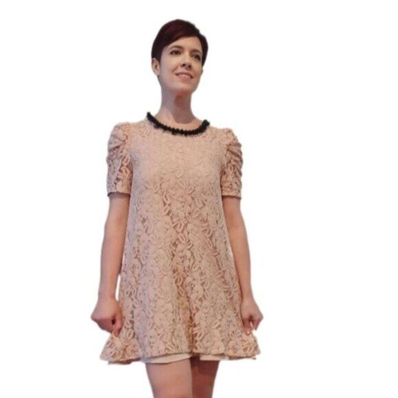 Forever 21 Dresses & Skirts - Vintage Y2K Forever 21 rose lace swing dress with beads size XS